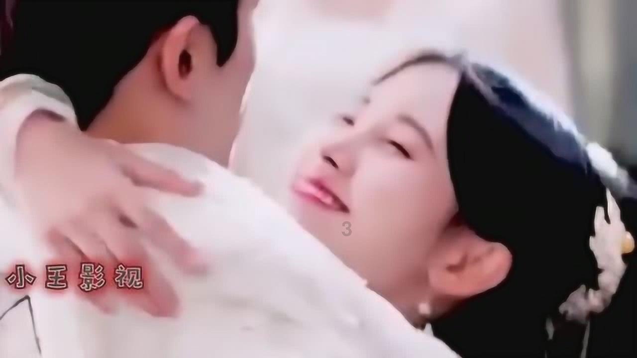 宽吊带印花连衣裙搭配皮质包包,这么有气质的时尚的穿搭你不想试一试吗?-机智问答网,快人一步